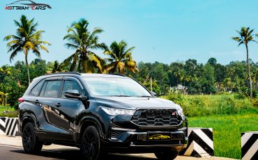 Toyota Innova Hycross VX(O) Hybrid Black Edition