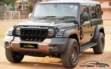 Mahindra THAR ROXX Bronze Edition